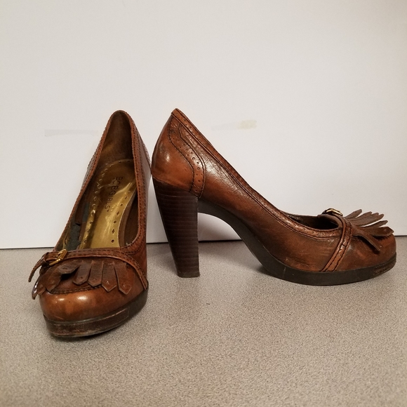 Used BCBGirls Brown Leather Low Platform Heels, Size 5.5 - Picture 2 of 13